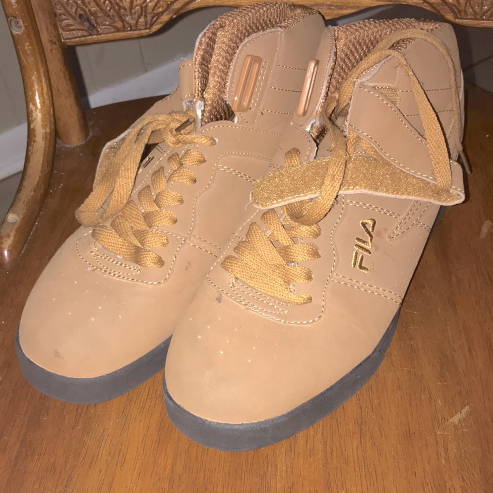 Fila boots size 9 men’s